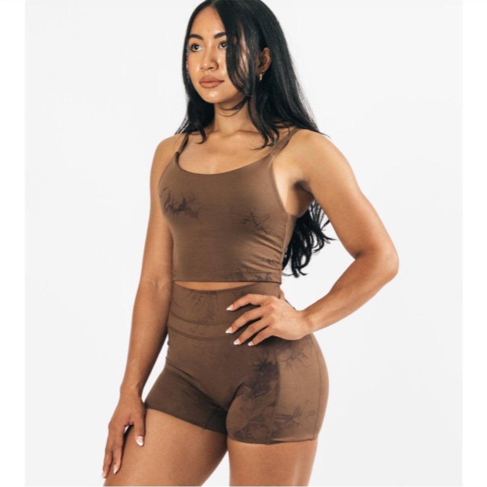 Alphalete Force Crop Sports Bra
